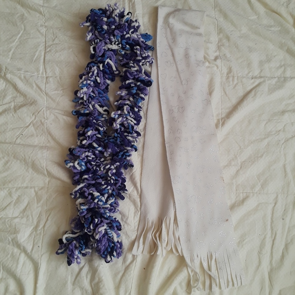 2 winter scarves